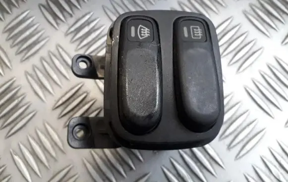 Mazda Xedos 6 Windscreen/window heater switch 3129