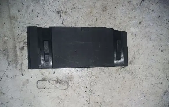 Volvo XC90 Comfort/convenience module P8691998