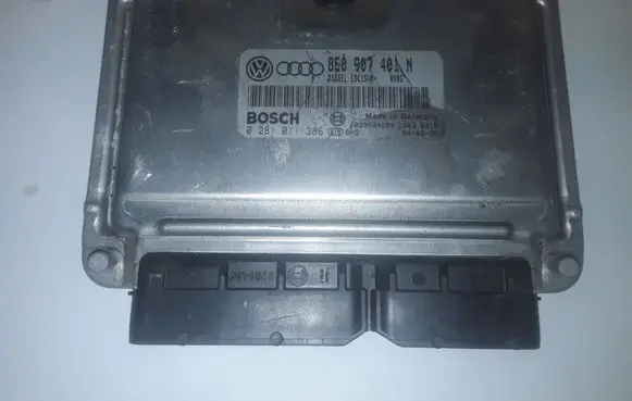 Audi A6 S6 C5 4B Engine control unit/module 8E0907401N 0281011386 1039S04294