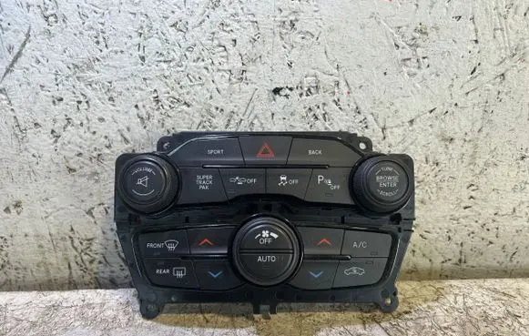 Dodge Challenger Climate control unit 5PG702XCAD GH162556 6910200