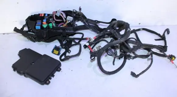 Renault Megane IV Fuse box set M0U22846 284B81525R