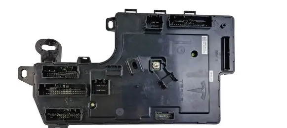 Tesla Model 3 Central body control module 107867390 107867390H SQNT19034200RVG0