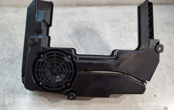 Audi A5 Sportback 8TA Subwoofer speaker 000A3909 8K9035382B A173222