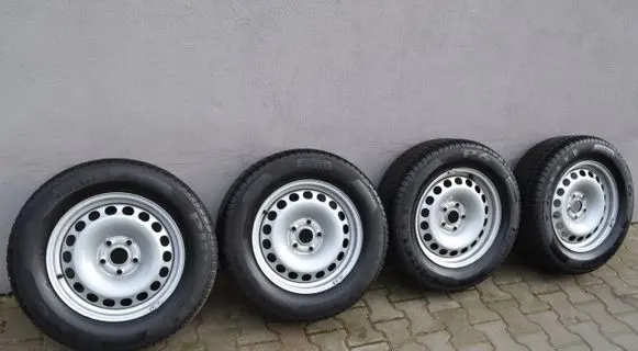 Volkswagen Tiguan R16 steel rim 5N0601027B