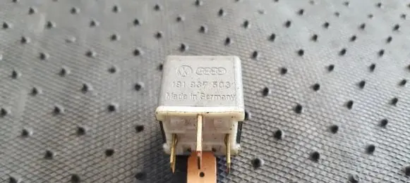 Skoda Octavia Mk1 (1U) Other relay 191937503 4RA003510-58