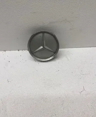 Mercedes-Benz C W202 Original wheel cap 2014010225