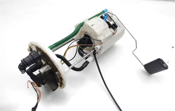 KIA Sportage In-tank fuel pump 311102Y030 1001880409