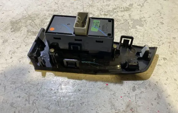 Honda Accord Electric window control switch 35770TL4E11M1 29Y8D1