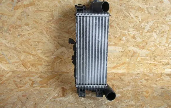 Ford Focus Intercooler radiator CV619L440VC