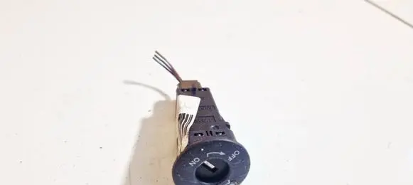 Nissan Note (E11) Passenger airbag on/off switch 