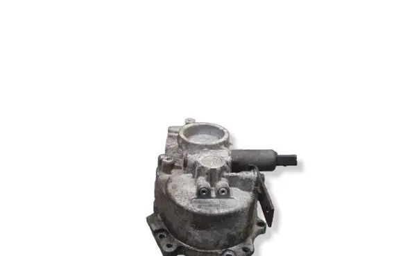 Volkswagen PASSAT B6 Timing chain cover 06F103530
