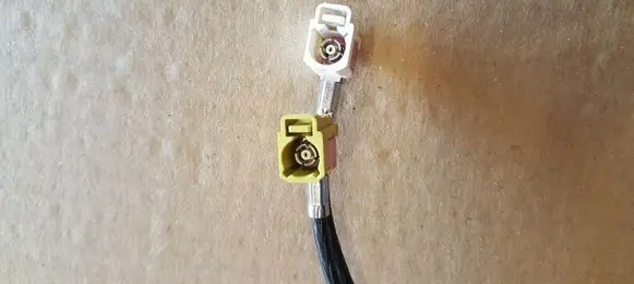 Audi A4 S4 B8 8K Aerial antenna switch 