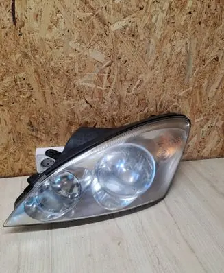 KIA Ceed Headlight/headlamp 921011H000 080319153002 00954701