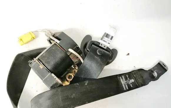 Volkswagen Touran I Front seatbelt