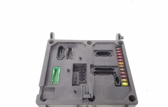 Ford Galaxy Fuse module 7M0962258A
