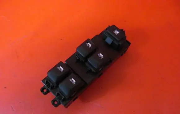 KIA Ceed Electric window control switch 93570A2000