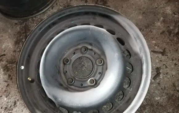 BMW 3 E46 R15 steel rim 