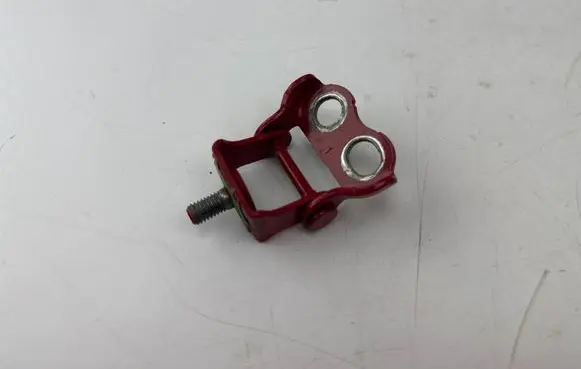 Toyota Yaris XP210 Tailgate/trunk/boot hinge