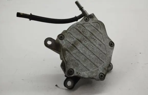 Toyota Corolla Verso AR10 Vacuum pump