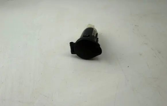 Toyota Yaris XP210 12 V Socket (front)