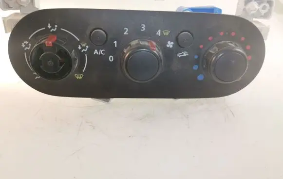 Renault Trafic III (X82) Climate control unit E1093049 30080060