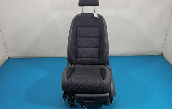 Volkswagen Touran I Front driver seat IMPRK1588394