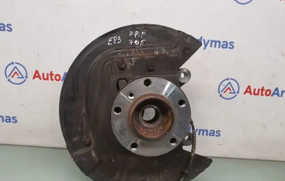 BMW X3 E83 Front wheel hub spindle knuckle 3450557 31213450557