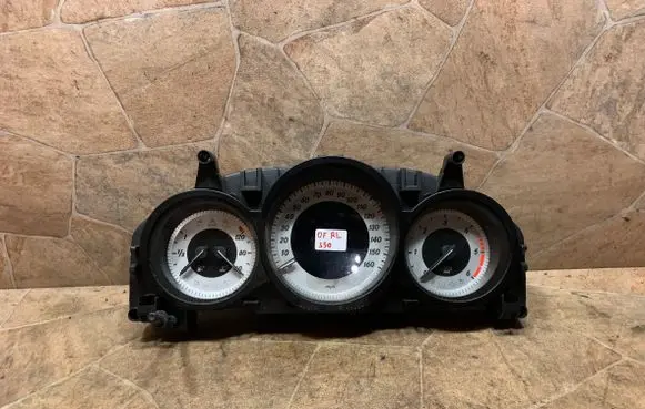 Mercedes-Benz C W204 Speedometer (instrument cluster) A2049005813