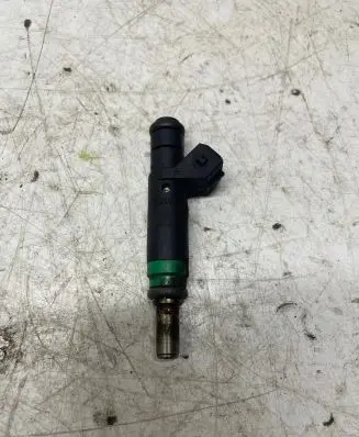 BMW X5 E70 Fuel injector 7525721 6300A04714
