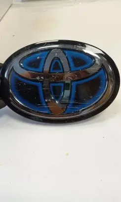 Toyota Sienna XL40 IV Manufacturer badge logo/emblem 90975 90975A2013T2039