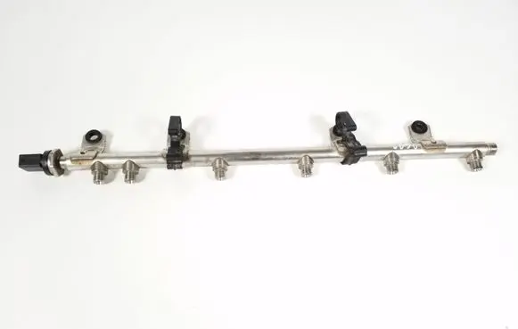 BMW 5 GT F07 Fuel main line pipe 7628049