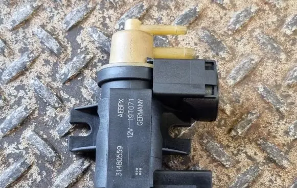 Volvo XC60 Valve vacuum 31480559