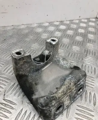 BMW 5 E60 E61 Engine mounting bracket AC46000 7010593