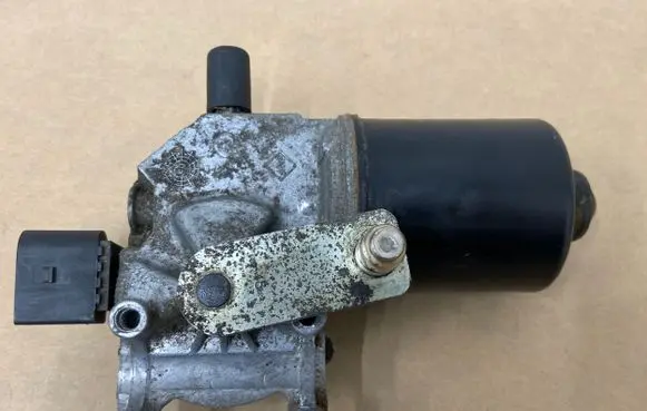 BMW Z4 E85 E86 Front wiper linkage and motor 719398701 405124 4387E