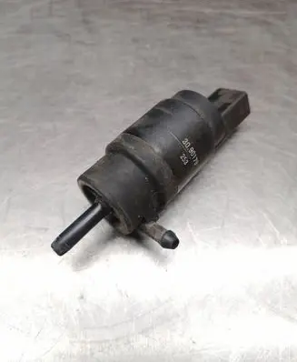 Mercedes-Benz E W211 Windscreen/windshield washer pump 3090179