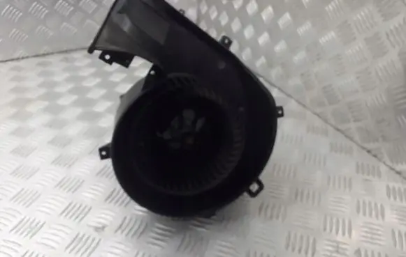 Opel Signum Front door blower motor 73421312