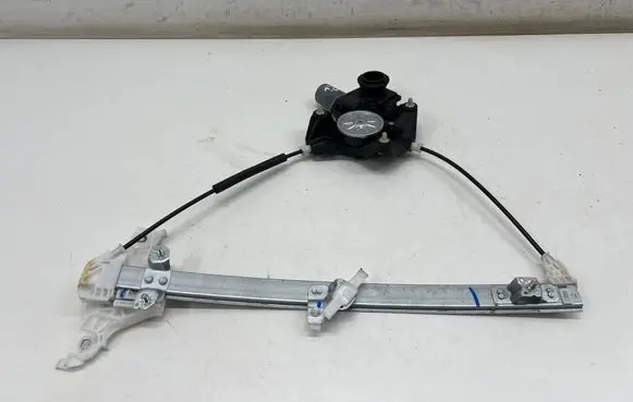 Toyota Yaris XP210 Rear door window regulator with motor 85720K0010