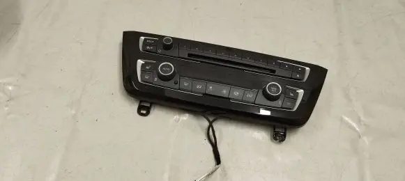 BMW M4 F82 F83 Radio/CD/DVD/GPS head unit 6832880