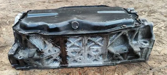 Oil sump