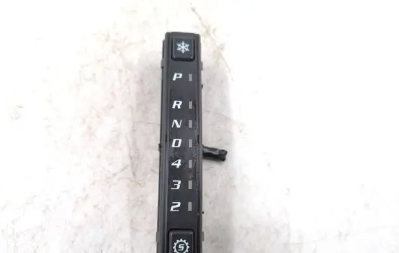 Cadillac CTS Gear shift selector indicator 25750525 102362500