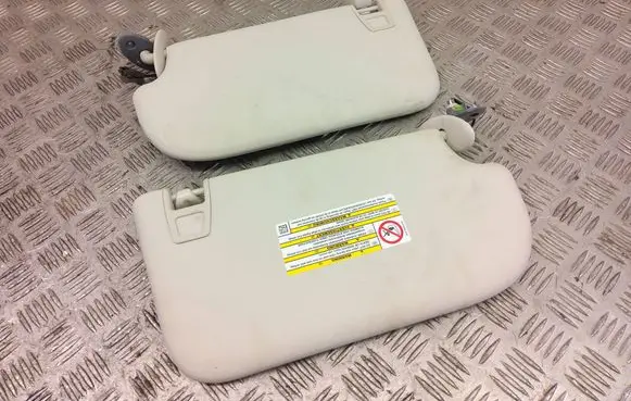 Ford Kuga II Sun visor