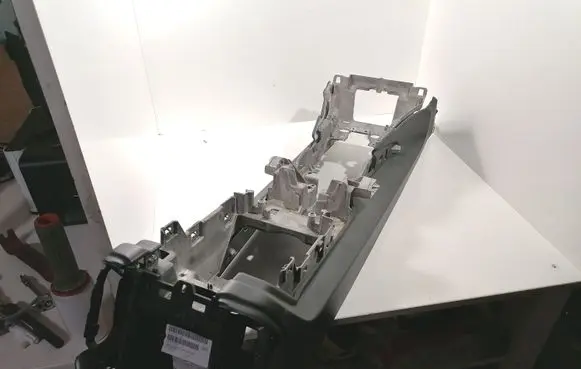 Porsche Cayenne (92A) Center console