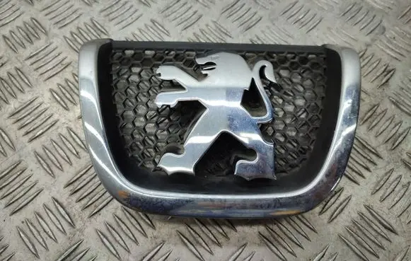 Peugeot 607 Manufacturer badge logo/emblem 9649004577
