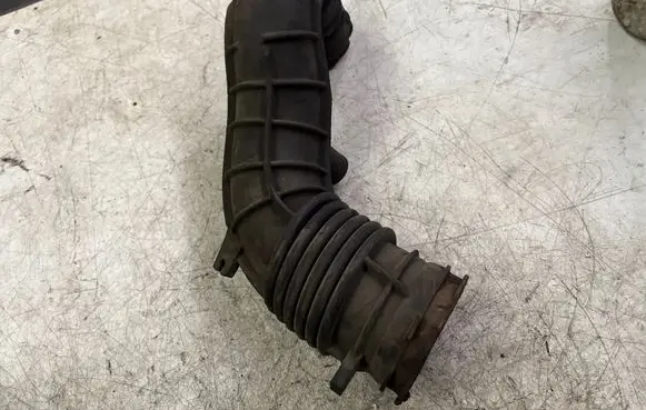 Peugeot Boxer Air intake hose/pipe CC119C623BE