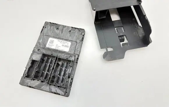 Audi Q7 4M Comfort/convenience module 8W0907063CG 8W0907063BG F005V01927