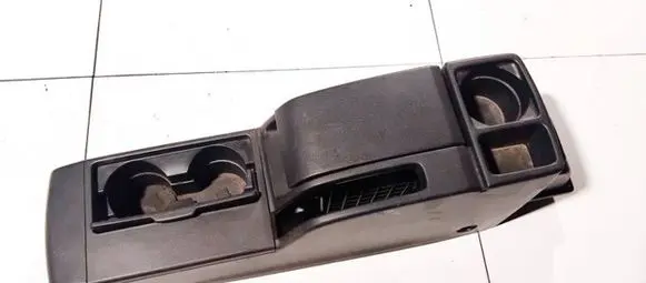 Mazda 5 Armrest cc2964436