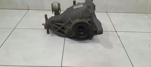 Mercedes-Benz E W212 Rear differential/diff mount bracket A2043501314