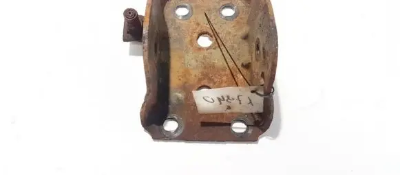 Volkswagen Golf III Bracket in trunk/boot 