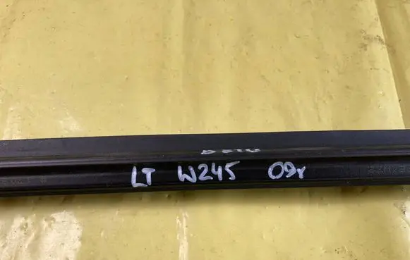 Mercedes-Benz B W245 Rear door glass trim molding A1697351365