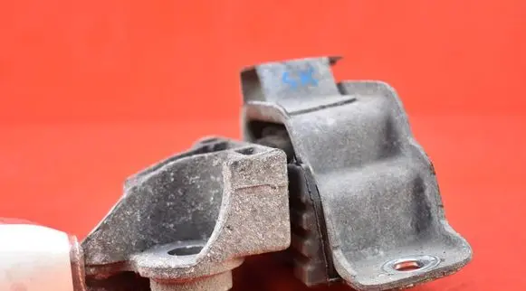 Alfa Romeo Mito Gearbox mounting bracket